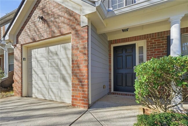 Building Photo - 2297 Charleston Pointe SE