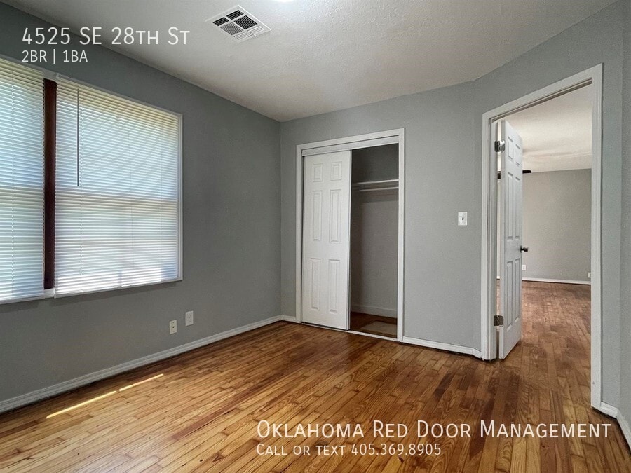 Building Photo - 4525 SE 28th St