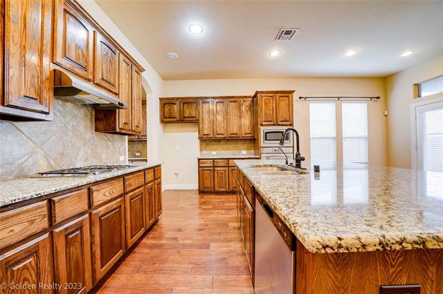 Building Photo - 10125 Waterstone Way