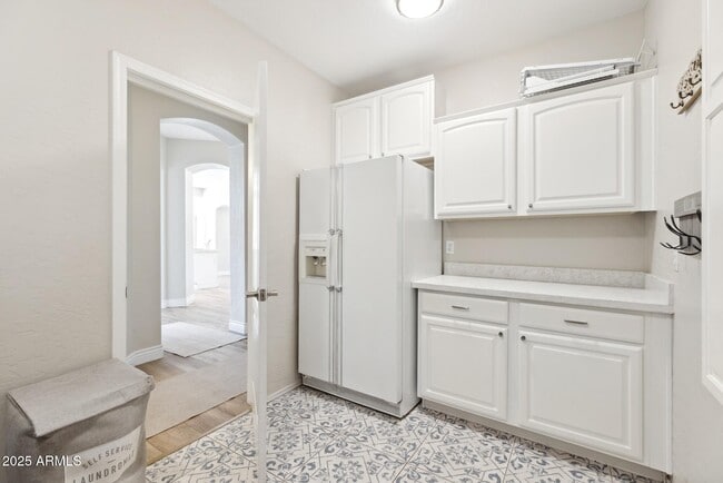 Building Photo - 1321 W Shellfish Dr