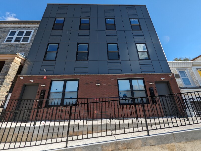 Building Photo - 147-149 N Gross St