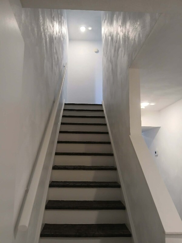 Building Photo - 2403 Roanoke Ave