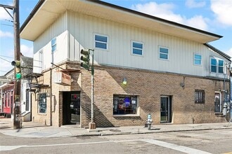 Building Photo - 706 Franklin Ave