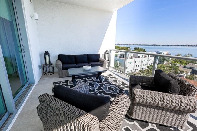 Building Photo - 2910 W Barcelona St