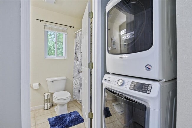 Building Photo - 24 Mimosa Rd