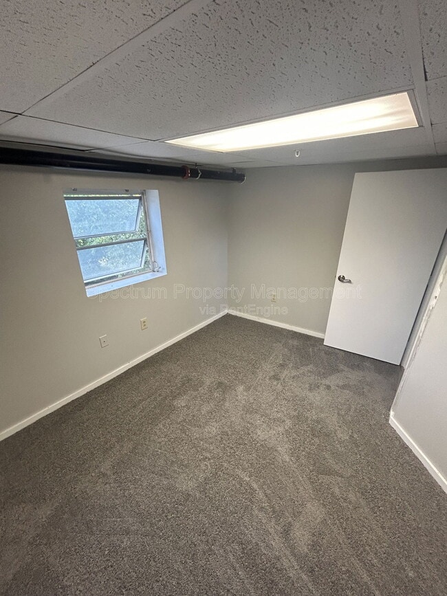 Building Photo - 10 Railroad Square