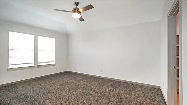 Building Photo - 4023 Pierce Pl Ln