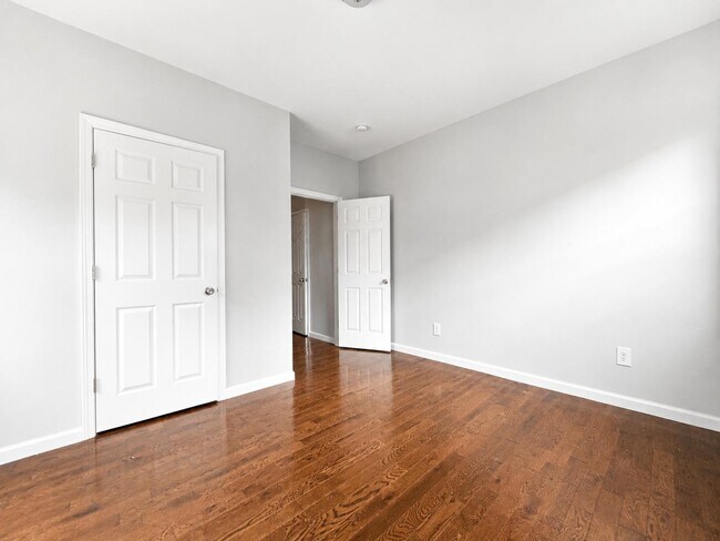 Floorplan - 546 Isham Street