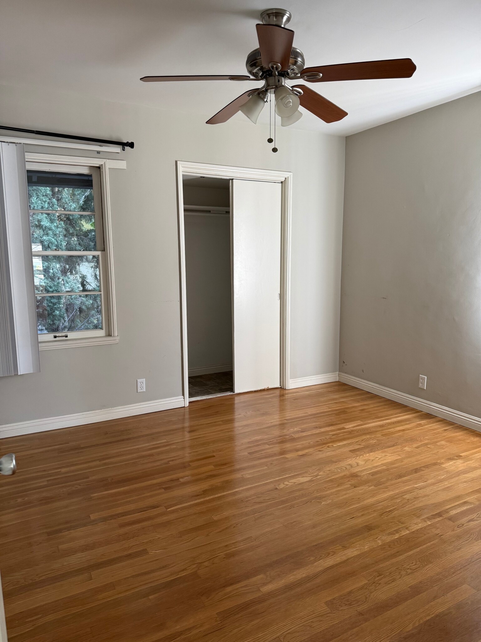 bedroom - 442 S Euclid Ave