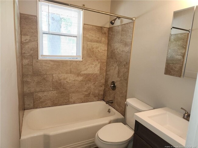 Building Photo - 469 McBain Dr