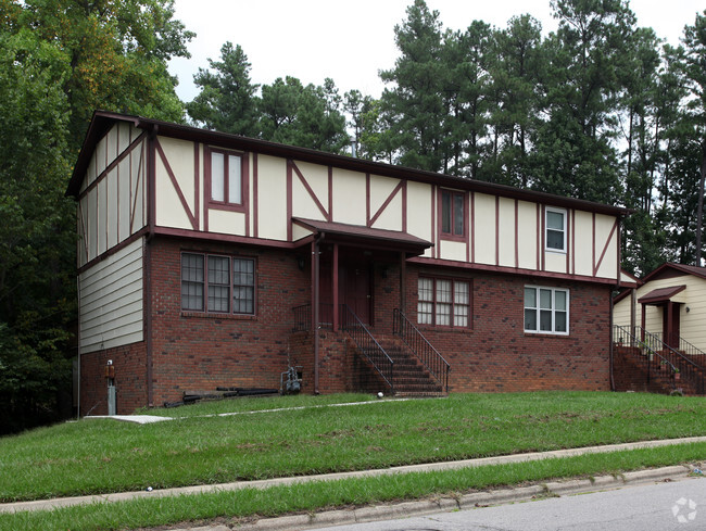 Primary Photo - North Shore Apartments