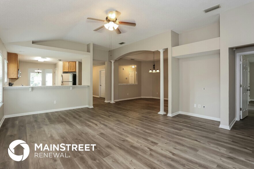 Building Photo - 96040 Piedmont Dr