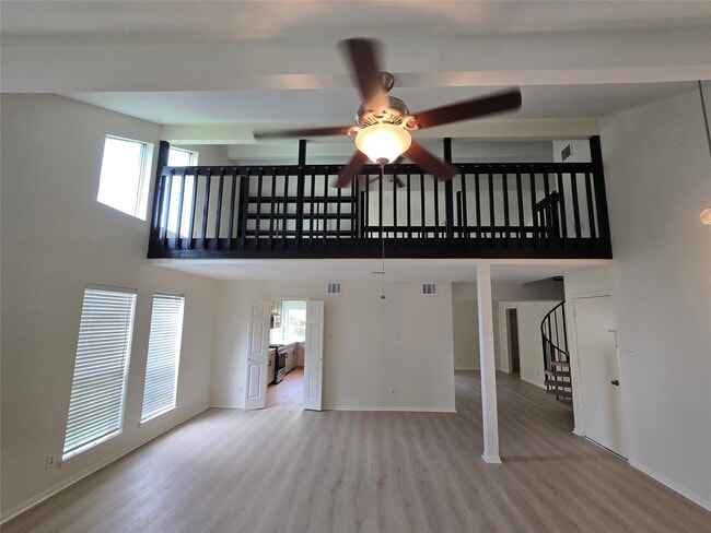 Building Photo - 3434 Streamside Ln