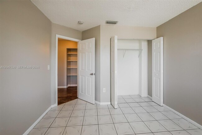 Building Photo - 3232 NW 121st Ave