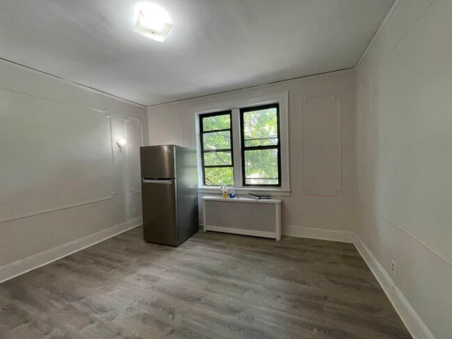 Building Photo - 1 Noll Pl