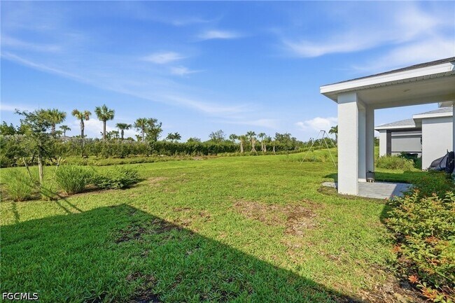 Building Photo - 44197 Frontier Dr