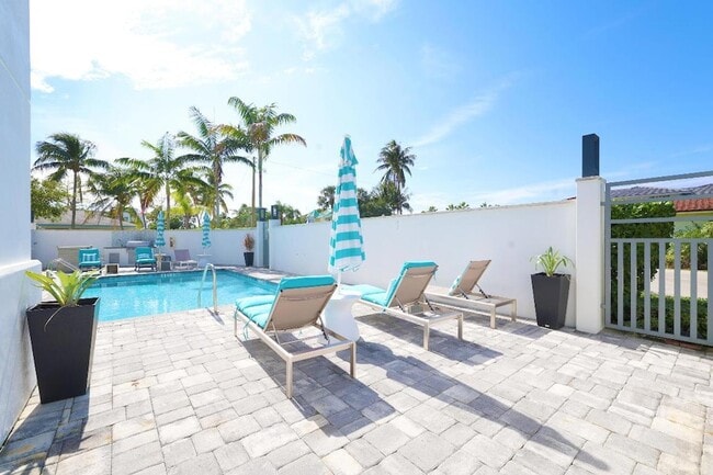 Building Photo - 601 N Ocean Blvd