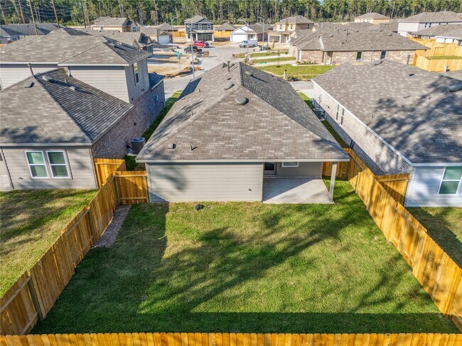 Building Photo - 5930 Hampton Vly Dr