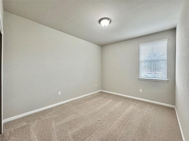 Building Photo - 113 Homily Dr