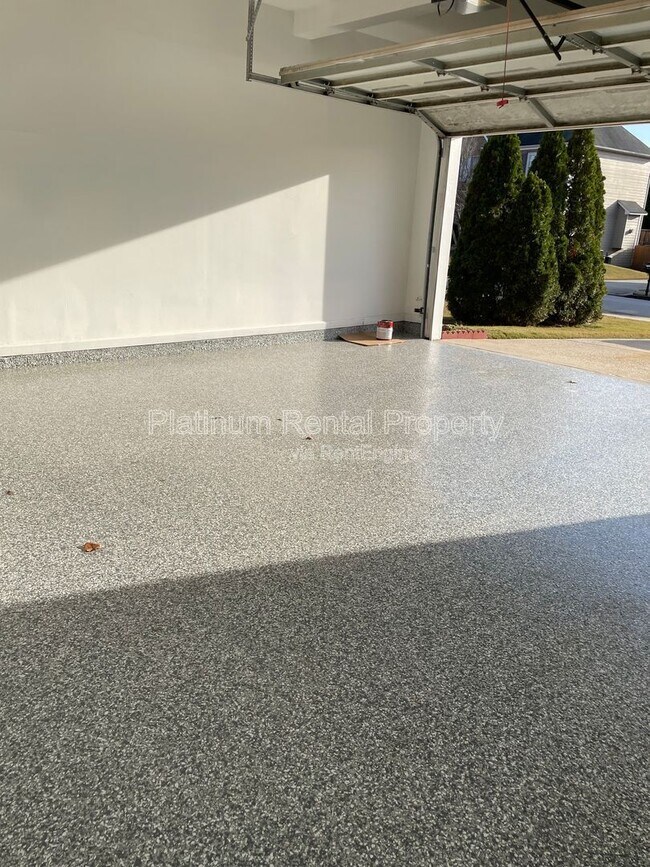 Building Photo - 2126 Malden Hill Dr