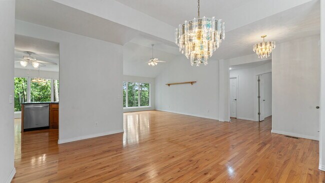 Building Photo - Serene Bella Vista Lakeside 4 bedroom