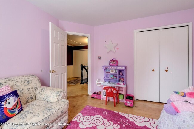 Building Photo - 226 Teasdale Pl