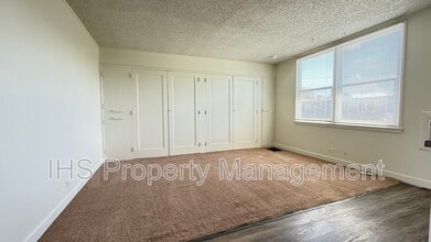 Building Photo - 1211 George Washington Way