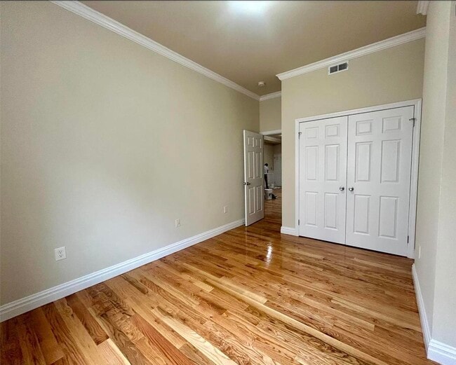 Building Photo - 2402 Palisade Ave