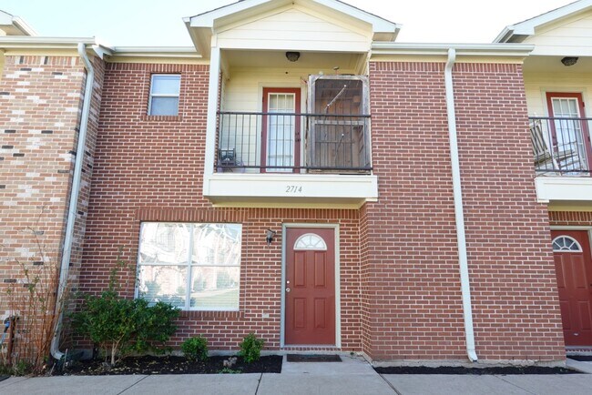 Primary Photo - 2714 Vienna Pl