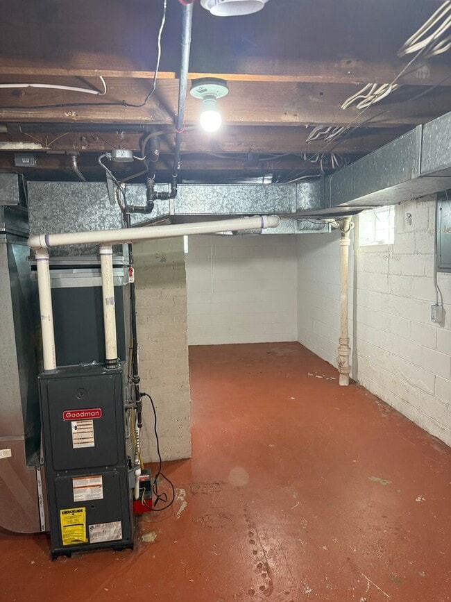 Building Photo - Move-In Ready 2-bedroom, 2-bathroom Home n...