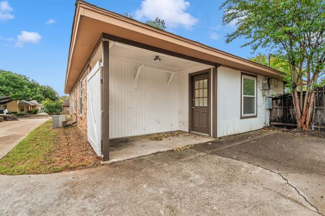 Building Photo - 5306 Wild W Dr