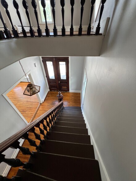 Building Photo - 17 Bowdoin St