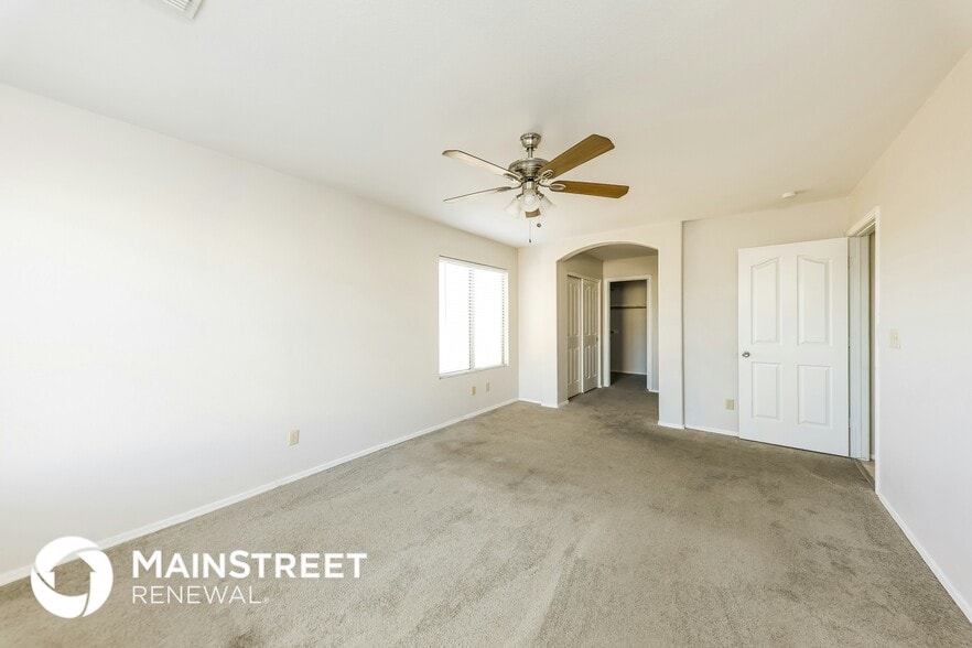 Building Photo - 18437 N 8th Pl