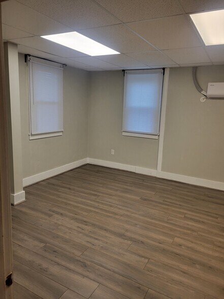 Building Photo - 440 Franklin Ave