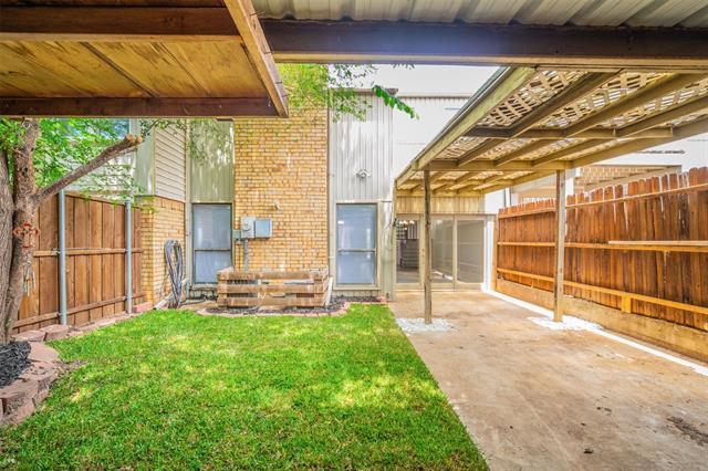 Building Photo - 1606 Choteau Cir