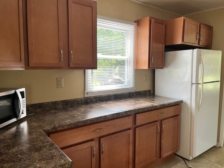 Building Photo - 25 Cascade Ter