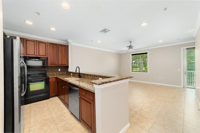 Building Photo - 1323 Vía De Pepi