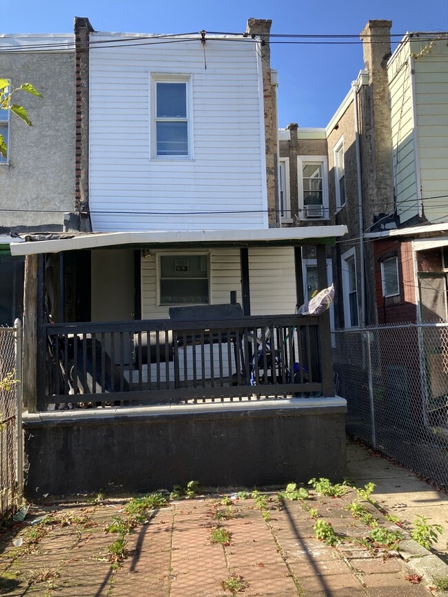 Building Photo - 1551 N Allison St