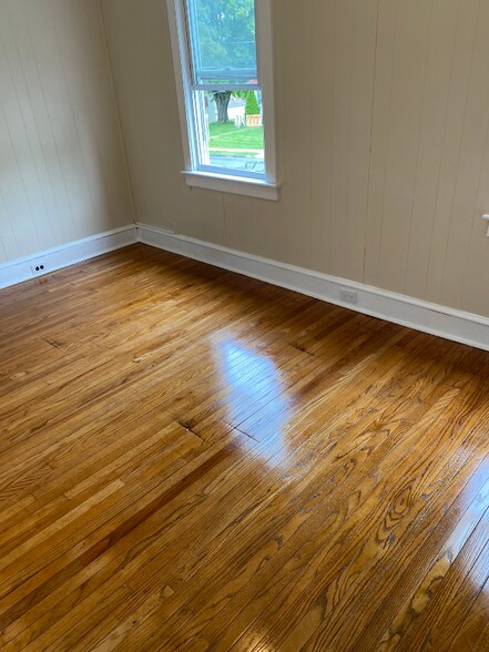 Building Photo - 307 N 5th Ave