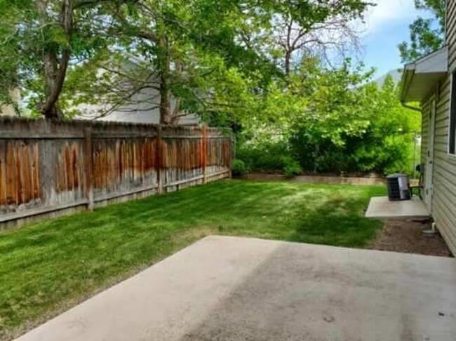 Building Photo - 2 Bd 1.5 Bath Duplex in Milcreek