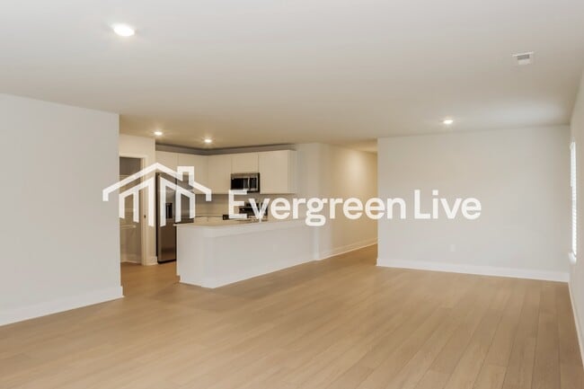 Building Photo - 22599 Dashwood Ln