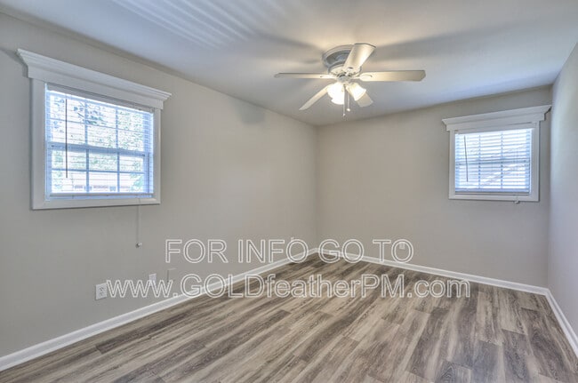 Building Photo - 109 Harrow Ct