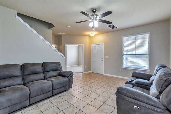 Building Photo - 1408 Blake St