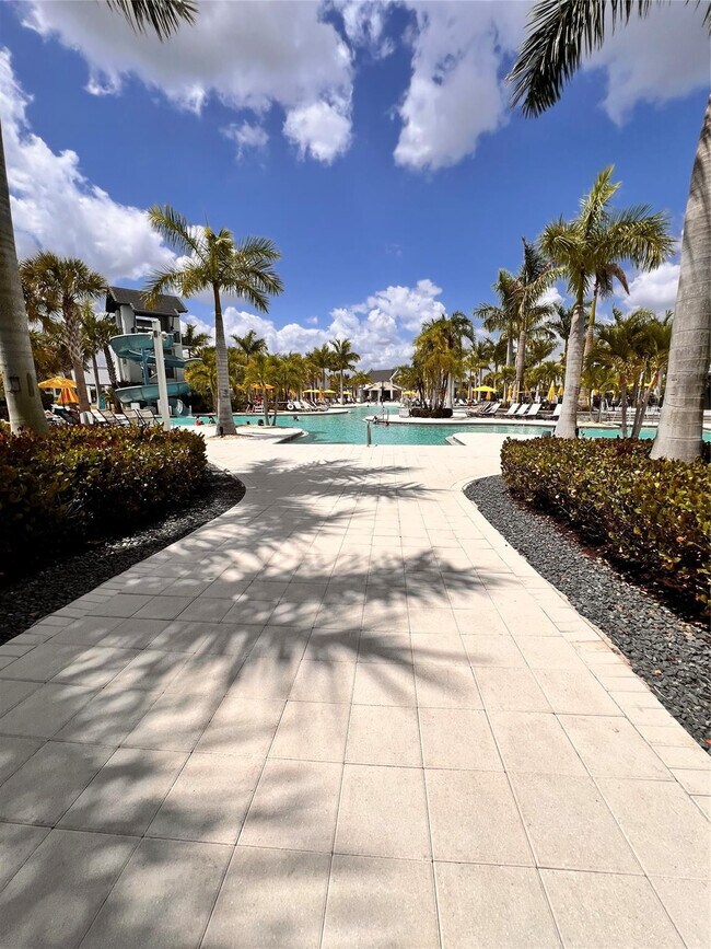 Building Photo - 15131 Courtland Ct