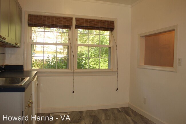 Building Photo - 4 br, 3 bath House - 605 Runnymede Court