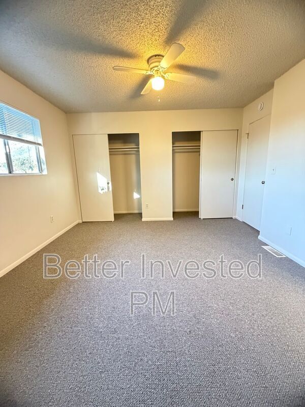 Building Photo - 966 Marlene St