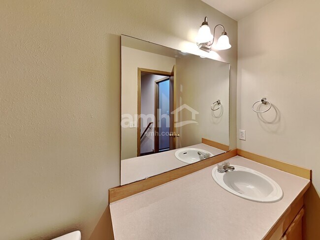 Building Photo - 30132 36th Pl S