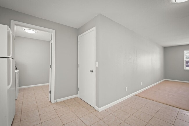 Building Photo - Newly Updated Home On Cul De Sac