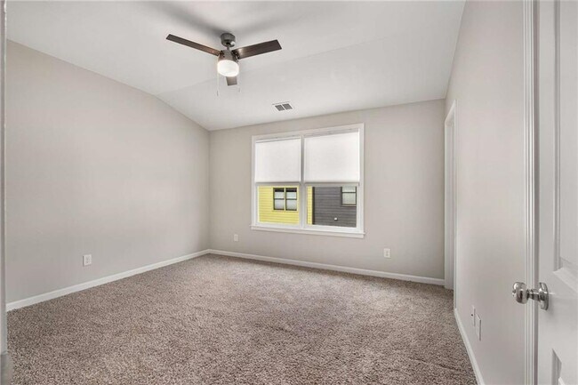 Building Photo - 752 Winton Way