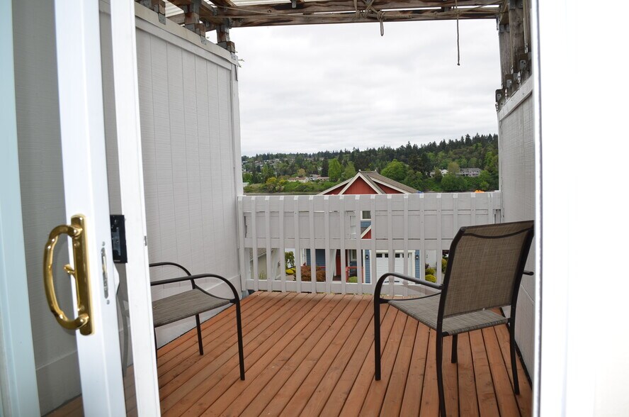 Building Photo - 1202 18th St